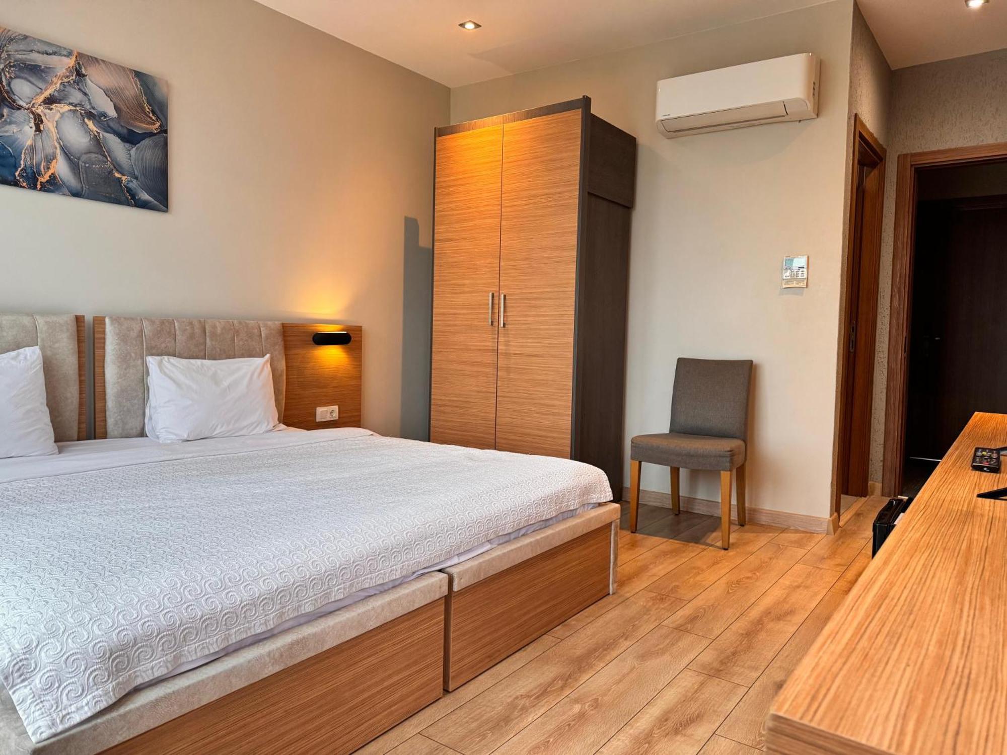 Innport Hotel ゲブゼ エクステリア 写真